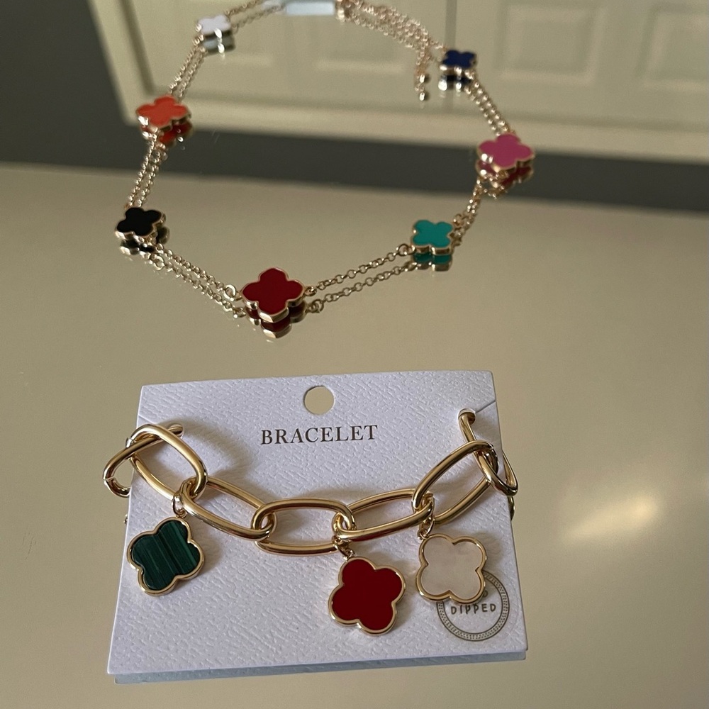 Beautiful Multi-Color Clover Set - Picture 3 of 6
